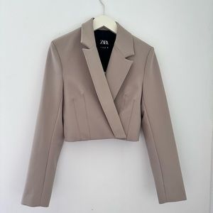 Zara short blazer size m